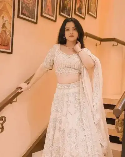 Escort Service In Nagri